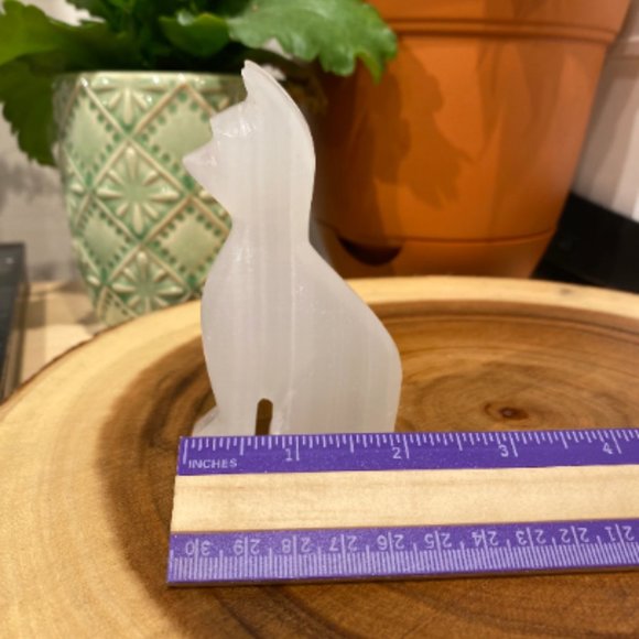 White Onyx 4" Cat Carving, Kid Room Decor, Hand Carved Cat Figurine Collectables - Picture 5 of 6